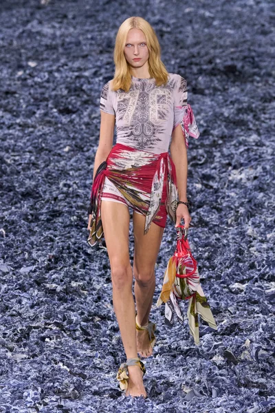 Look 71